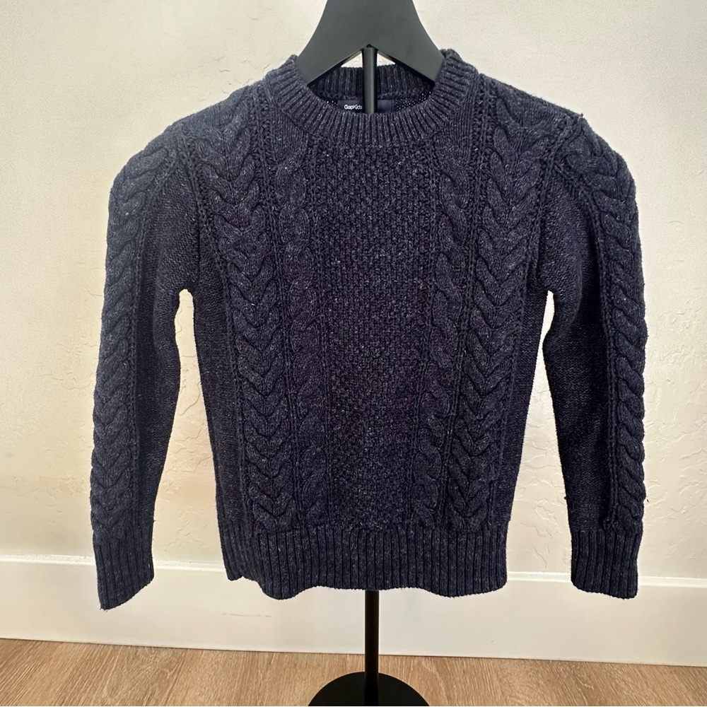 GAP Kids Navy Blue Cable Knit Sweater. Size Small (6-7).